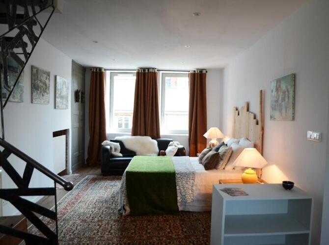 48 Urban Suites Dun-le-Palestel Pokoj fotografie